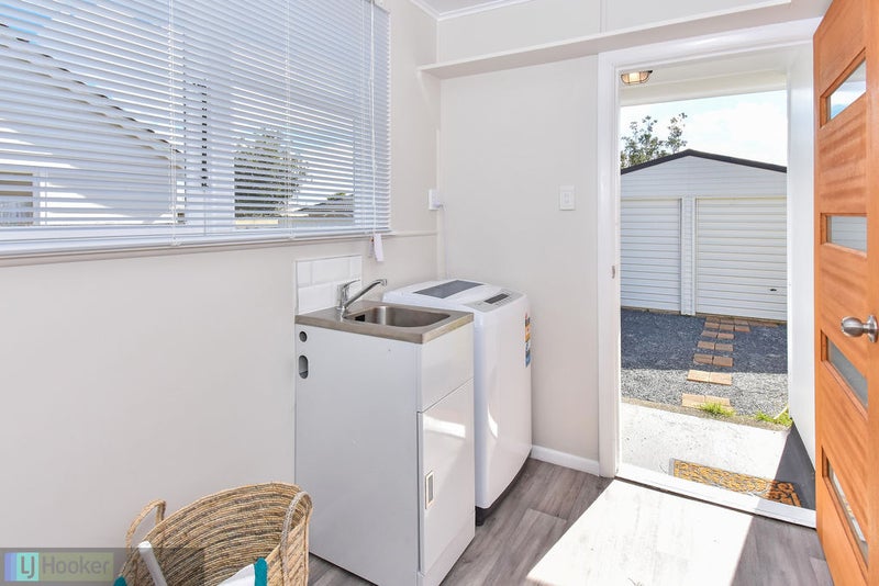 51 Tua Place, Favona, Auckland - Carousel 13