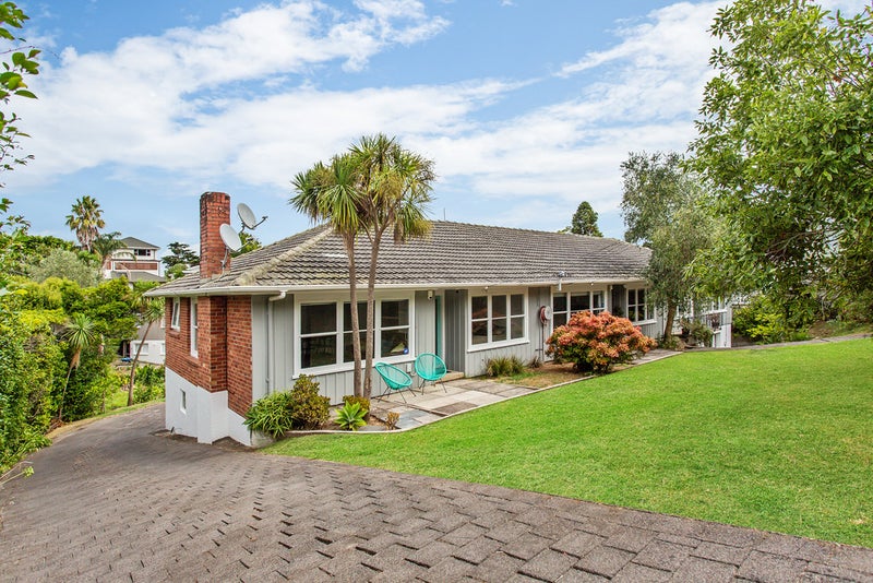 9 Glover Road, Saint Heliers, Auckland - Carousel 1