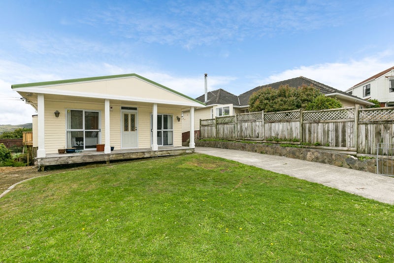 43 Clifford Road, Johnsonville, Wellington - Carousel 1