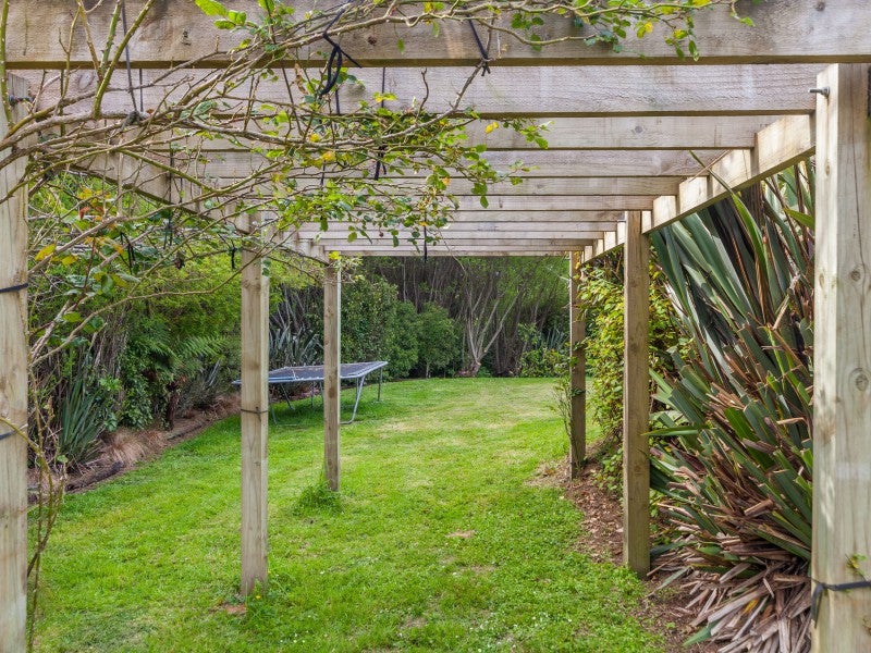 77 Johnsons Road, Whitemans Valley, Upper Hutt - Carousel 26