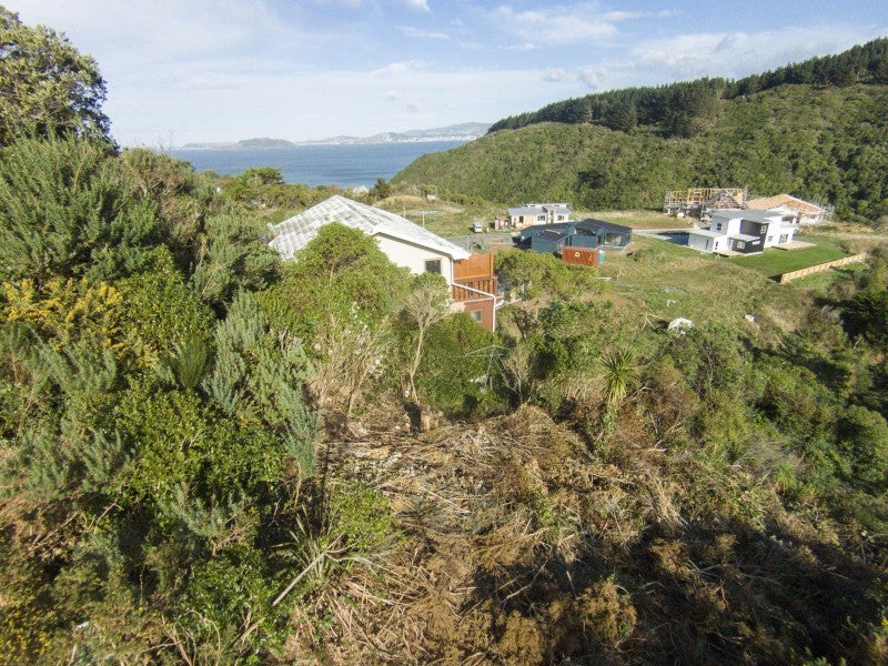 61 Korokoro Road, Korokoro, Lower Hutt - Carousel 2