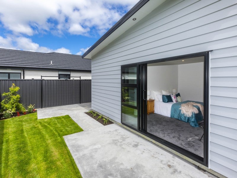 16 Fenwick CRESCENT, Wallaceville, Upper Hutt - Carousel 20