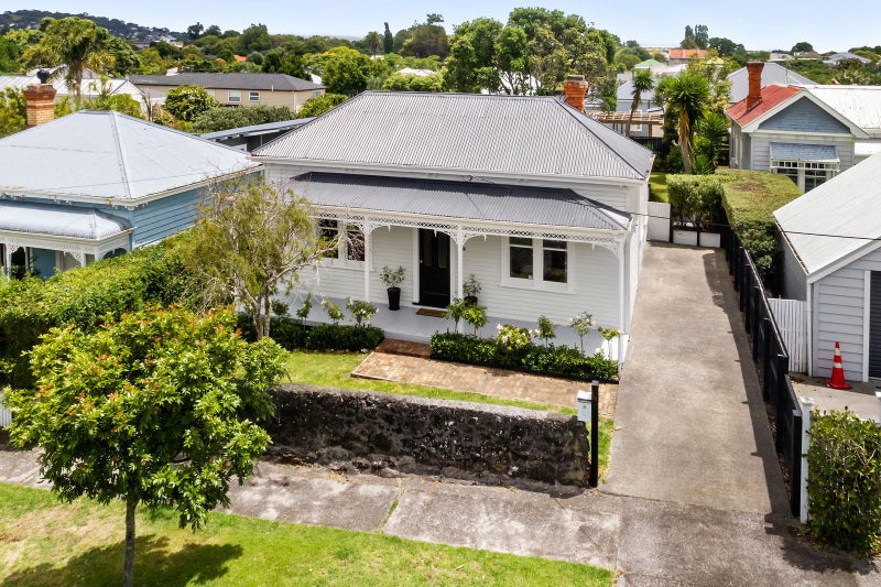 79 King Edward Street, Sandringham, Auckland - Carousel 2