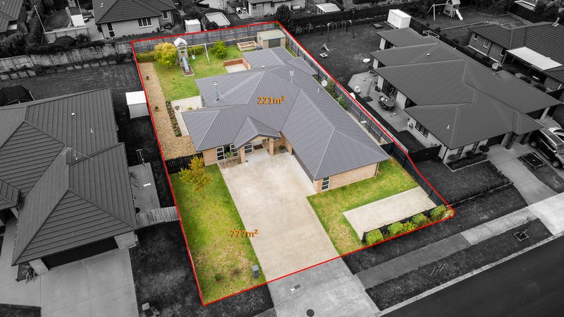8 Vivien Place, Patumahoe, Pukekohe - Carousel 2