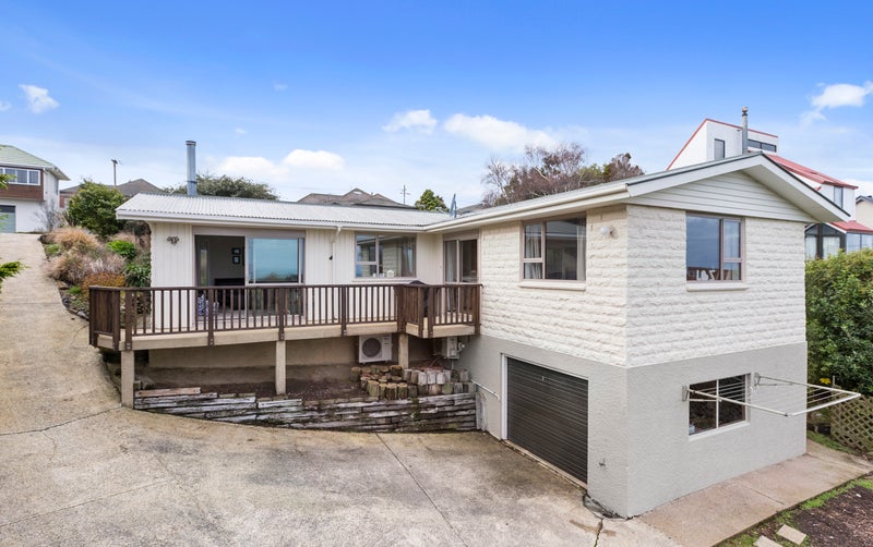 5 Elliffe Place, Shiel Hill, Dunedin - Carousel 1