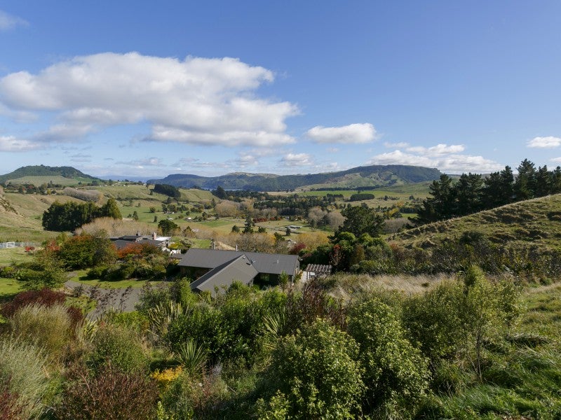 32 Piro Place, Taupo - Carousel 2