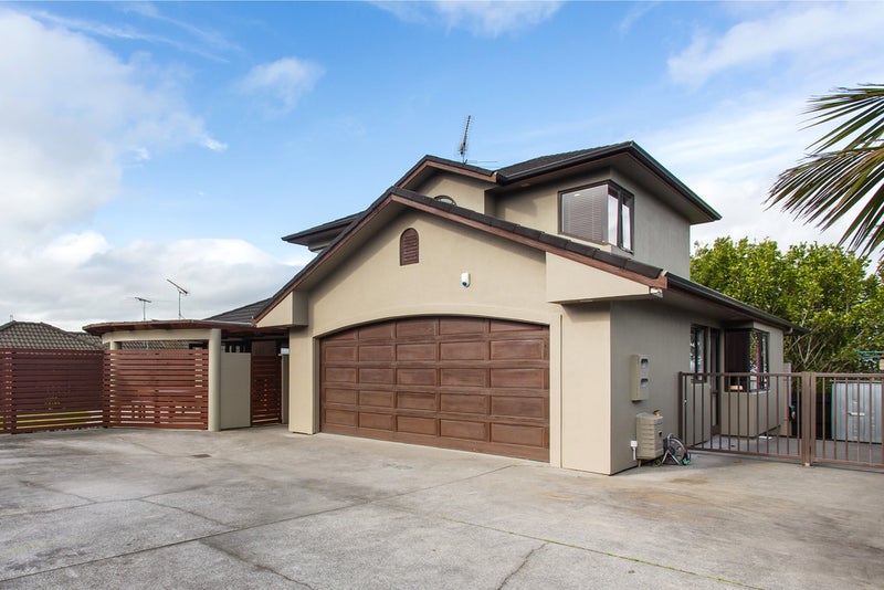 15 Menen Place, Manurewa, Auckland - Carousel 1