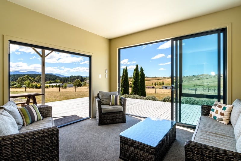 336 Gardner Valley Road, Upper Moutere - Carousel 1