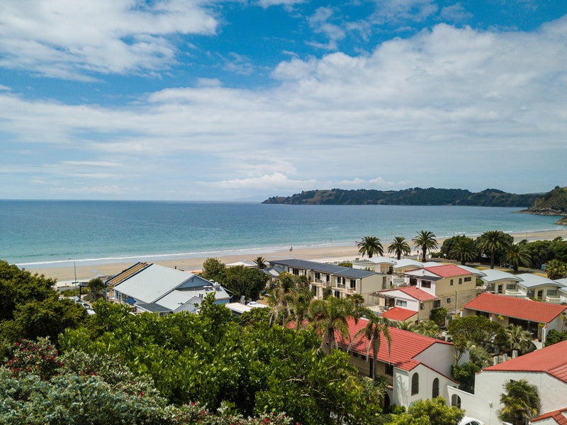 4 Fourth Avenue, Onetangi, Waiheke Island - Carousel 1
