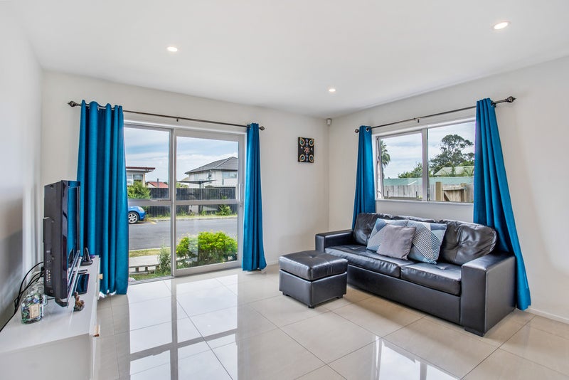 7 Aruna Place, Favona, Auckland - Carousel 1