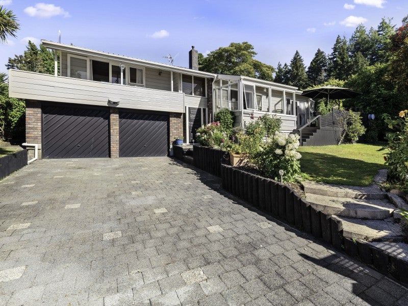 5A Moana Terrace, Lynmore, Rotorua - Carousel 1