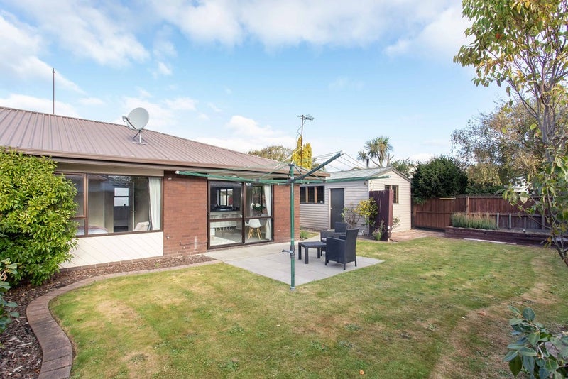 2/109A Queenspark Drive, Parklands, Christchurch - Carousel 1