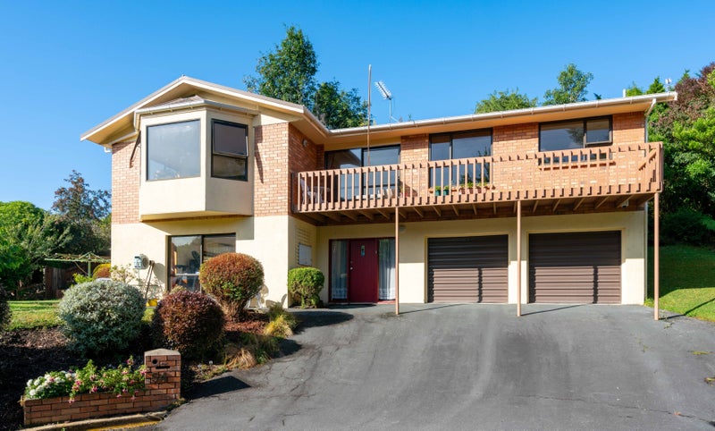 54 Glenross Street, Glenross, Dunedin - Carousel 1