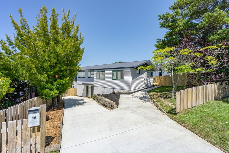 15 Addison Drive, Glendene, Auckland - Carousel 2