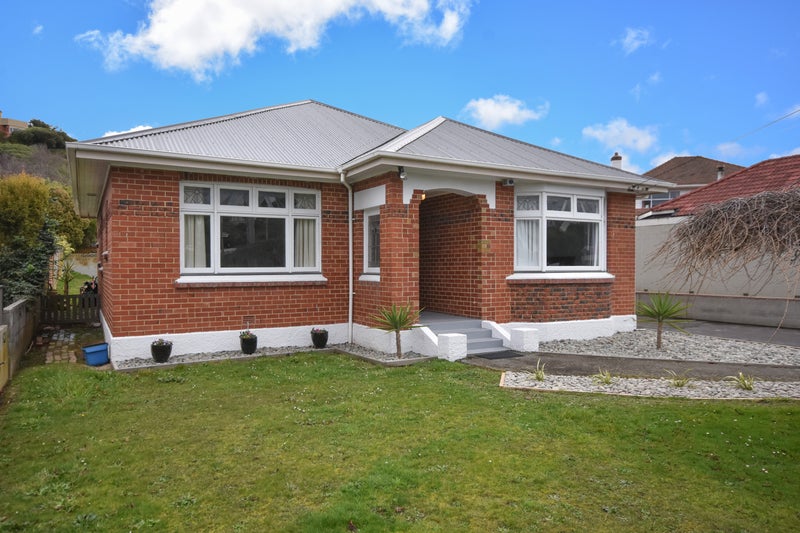 6 Bayfield Road, Andersons Bay, Dunedin - Carousel 1