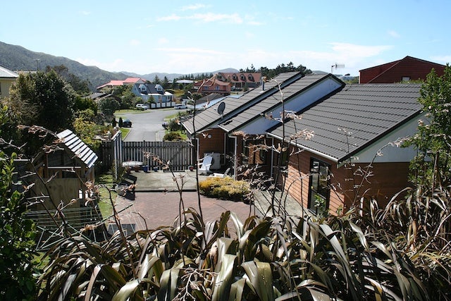 13 Otamarau Grove, Maungaraki, Lower Hutt - Carousel 1