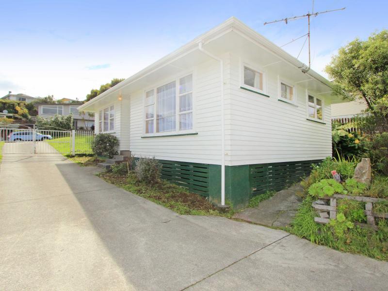 234 Dowse Drive, Maungaraki, Lower Hutt - Carousel 2