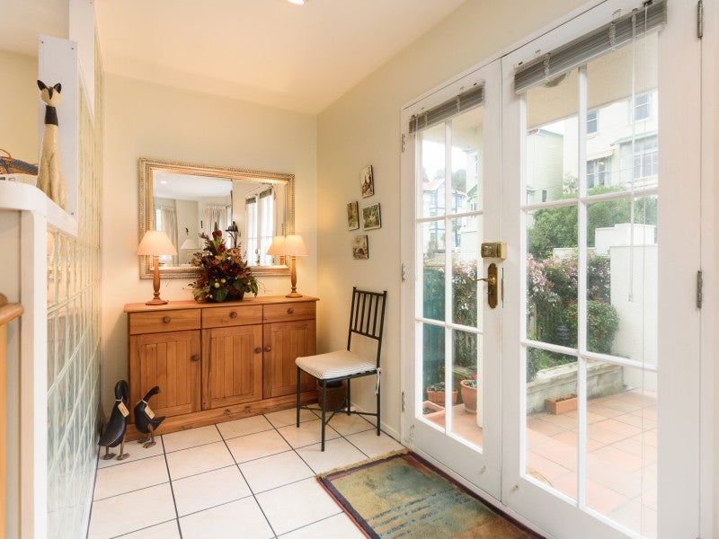 33 Macdonald Crescent, Te Aro, Wellington - Carousel 10