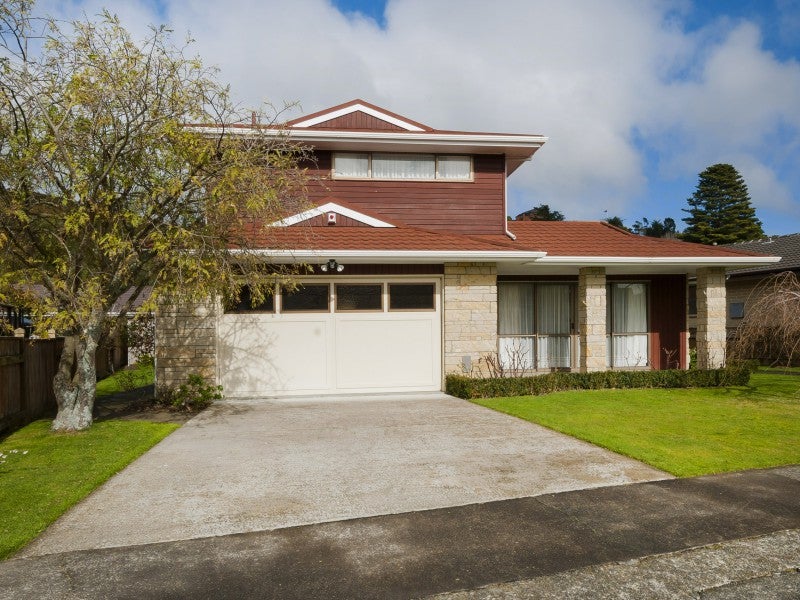 7 McEnroe Grove, Naenae, Lower Hutt - Carousel 1