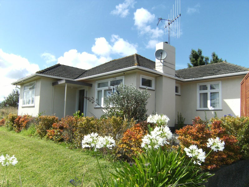 9 Toi Street, Tawhero, Whanganui - Carousel 1