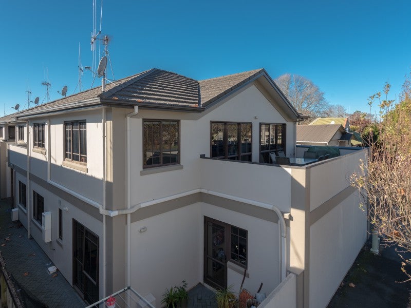 42A Willoughby Street, Whitiora, Hamilton - Carousel 1