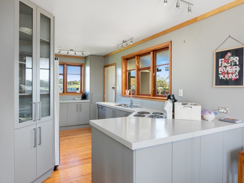 216 Maxwell Road, Redwoodtown, Blenheim - Carousel 2