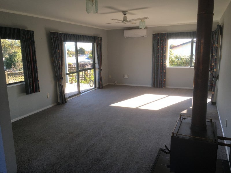 22 Kiddle Drive, Hilltop, Taupo - Carousel 9