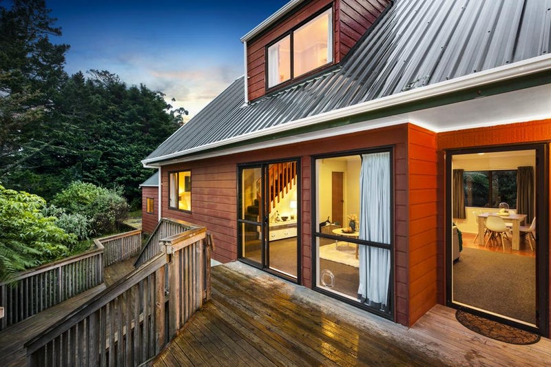 174 Shaw Road, Oratia, Auckland - Carousel 1