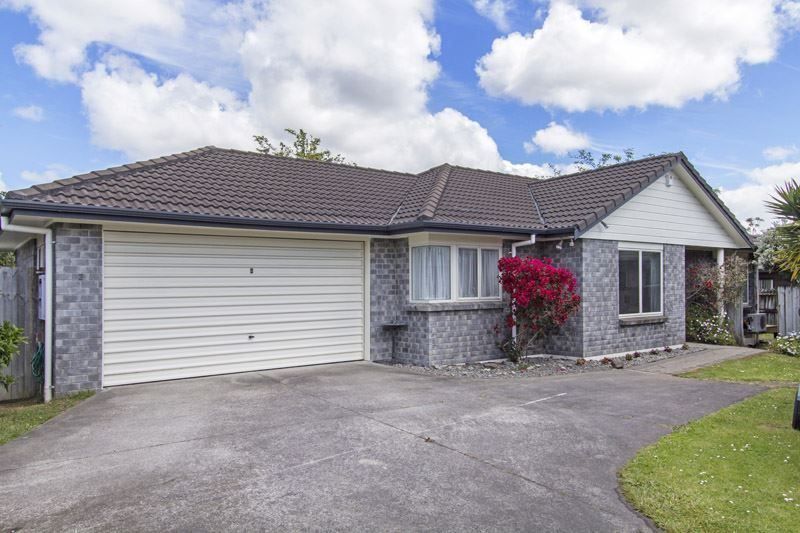 2/26 West Fairway, Golflands, Auckland - Carousel 1