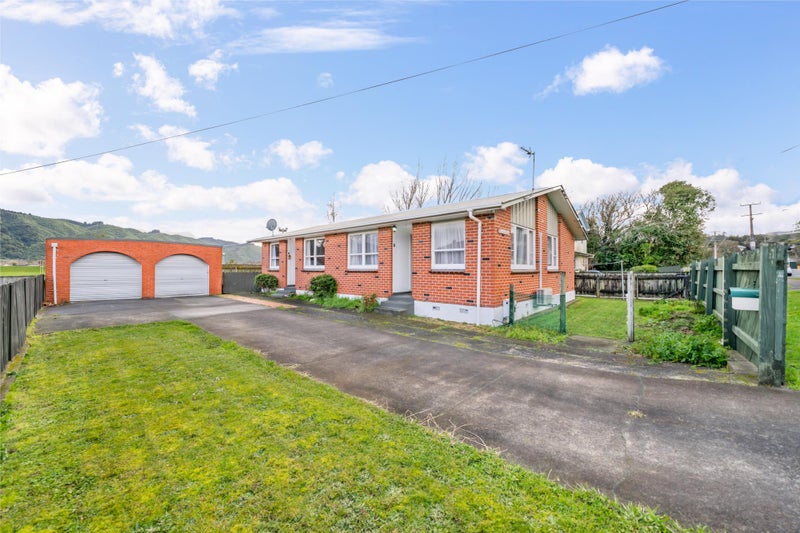 1117A Fergusson DR, MAORIBANK, UPPER HUTT - Carousel 1