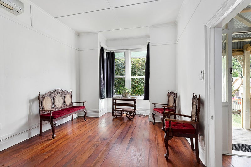 35 Ribble Street, Island Bay, Wellington - Carousel 2