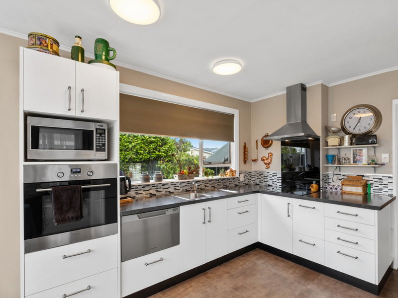 6 Bythell Street, Redwoodtown, Blenheim - Carousel 2