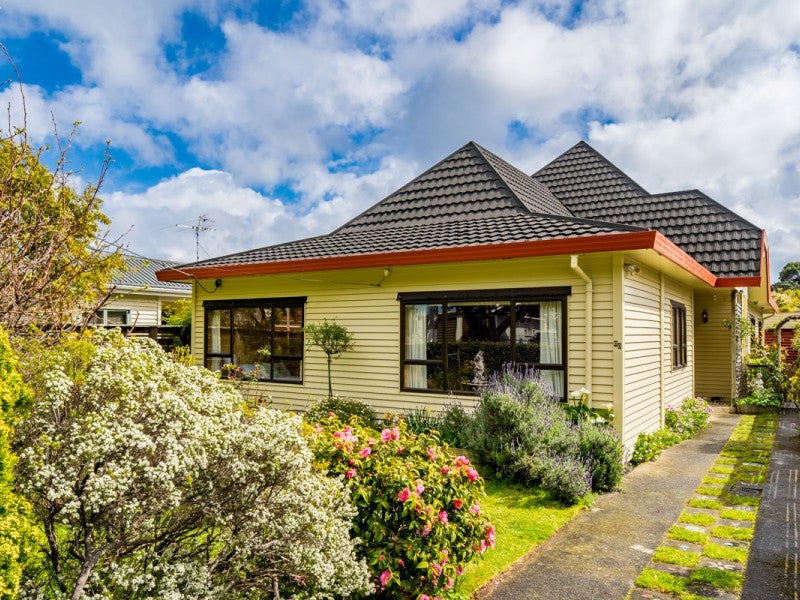 60 Oroua Street, Eastbourne, Lower Hutt - Carousel 23
