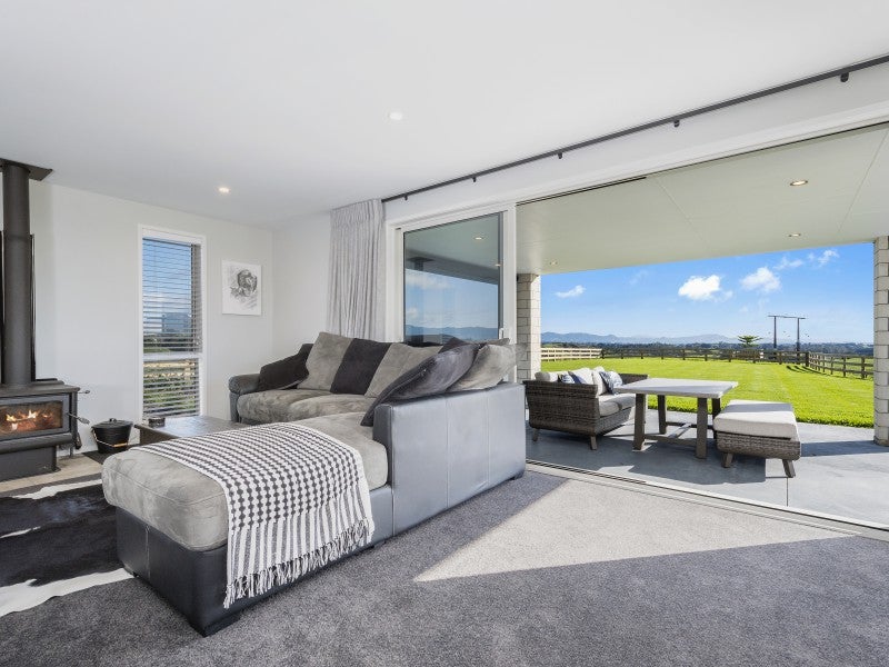 71C Wainui South Road, Whakamārama - Carousel 1