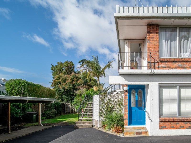 1/16 Marau Crescent, Mission Bay, Auckland - Carousel 2