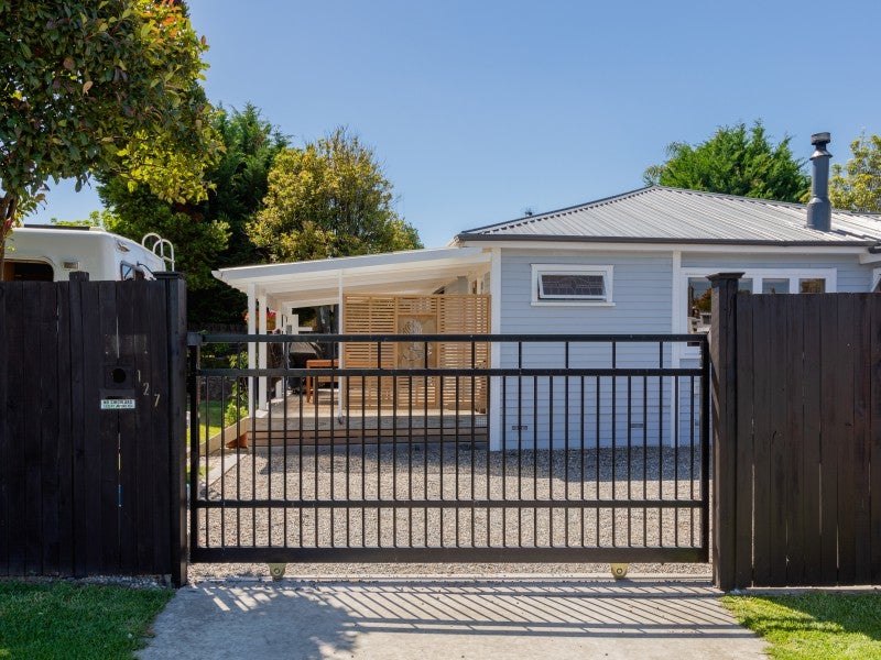 127 Otumoetai Road, Brookfield, Tauranga - Carousel 1