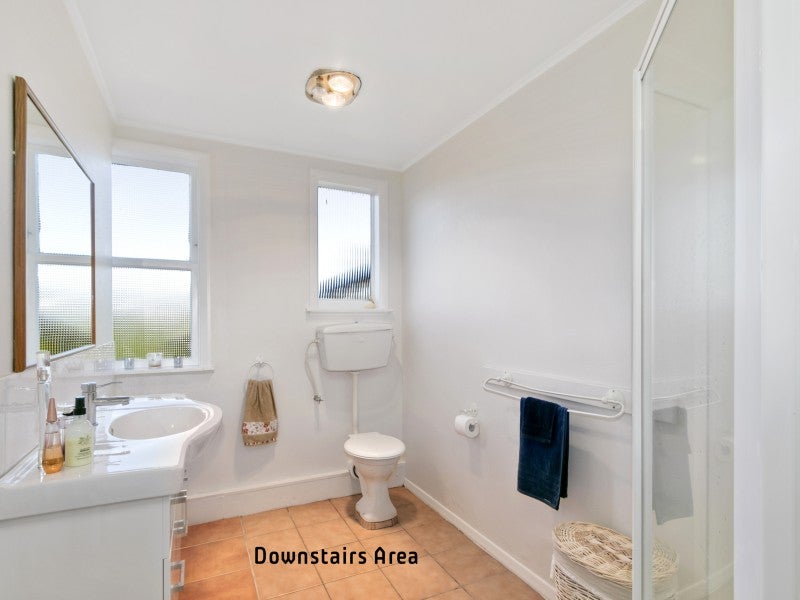 31 Rakeiora Grove, Korokoro, Lower Hutt - Carousel 20