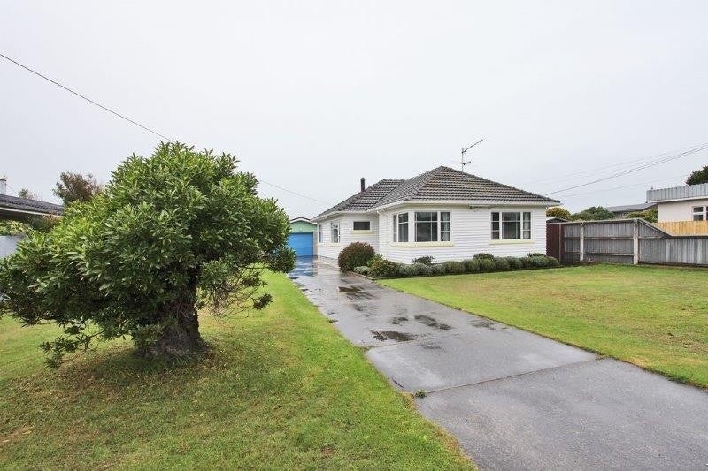 303 Estuary Road, South New Brighton, Christchurch - Carousel 2