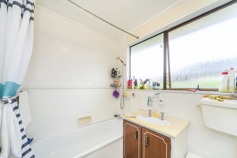 5 Flint Street, Milson, Palmerston North - Carousel 12