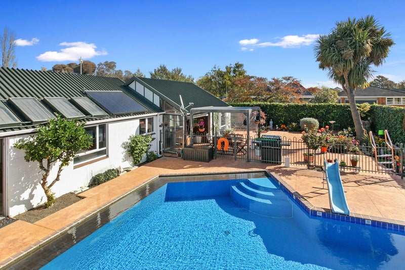 25 Rutherglen Avenue, Ilam, Christchurch - Carousel 2
