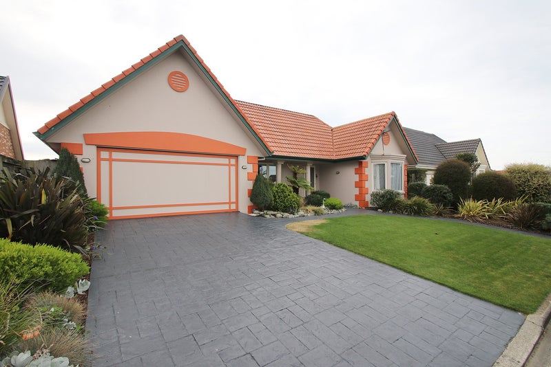 1 Evenwood Place, Waimairi Beach, Christchurch - Carousel 2