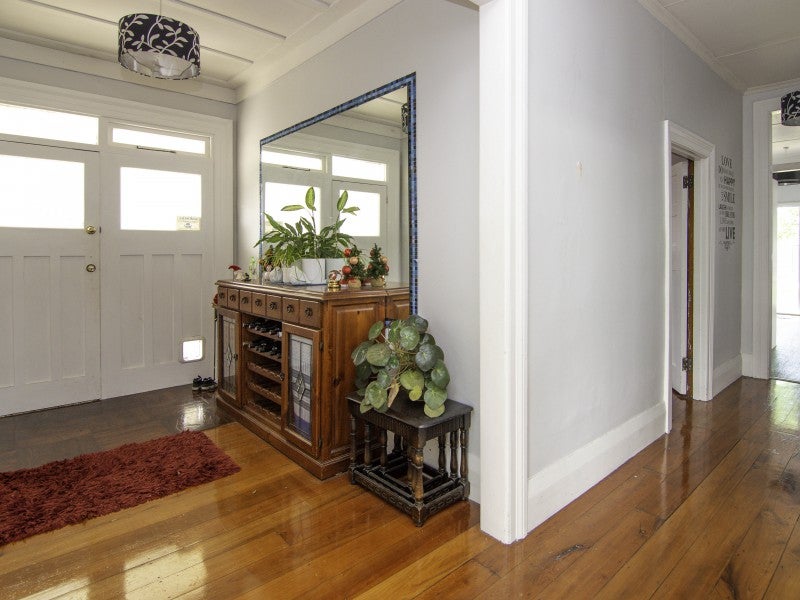 36 Shamrock Street, Takaro, Palmerston North - Carousel 2