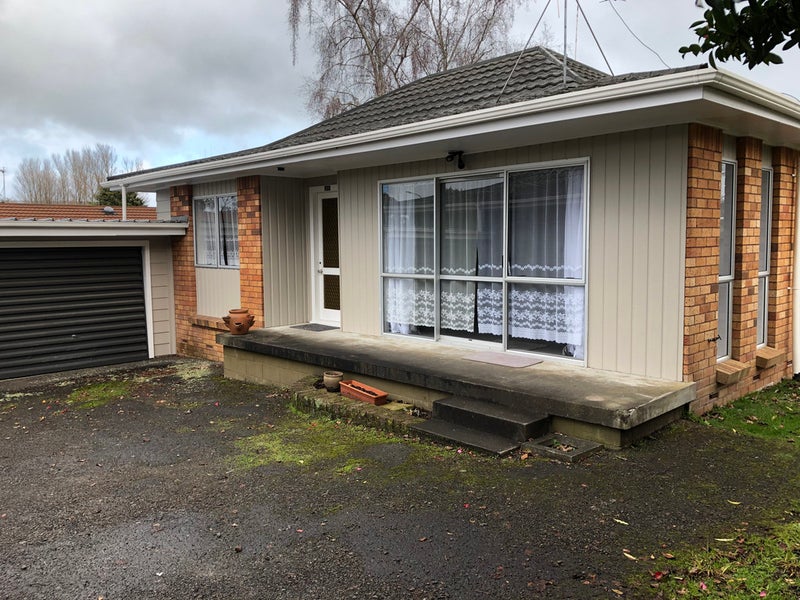 50B Alison Street, Hamilton Lake, Hamilton - Carousel 1