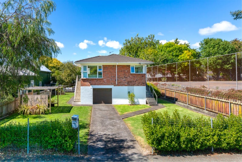 1/23 Carmen Avenue, Balmoral, Auckland - Carousel 11