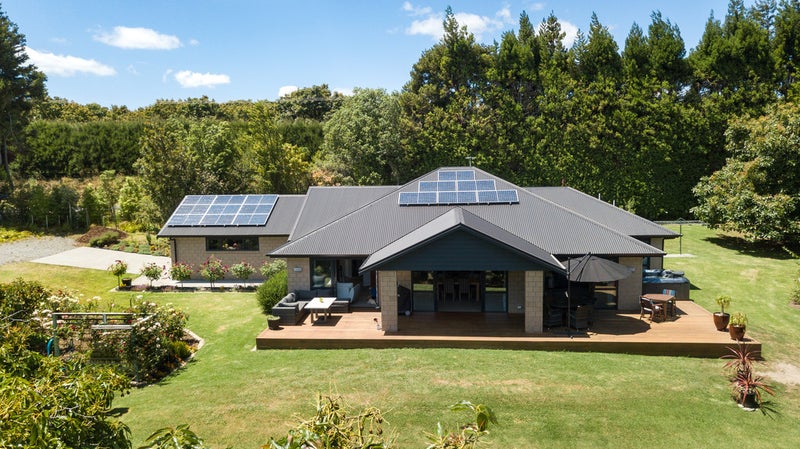260 Athenree Road, Athenree, Katikati - Carousel 1
