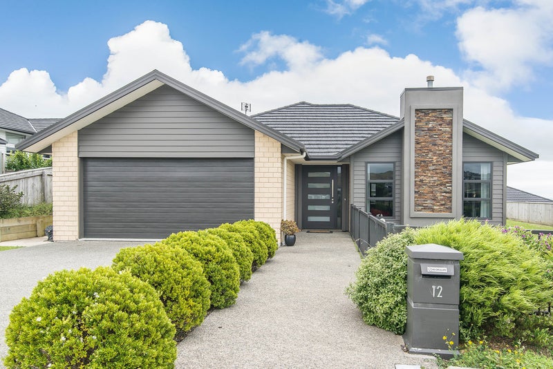 12 Queen Charlotte Drive, Aotea, Porirua - Carousel 2