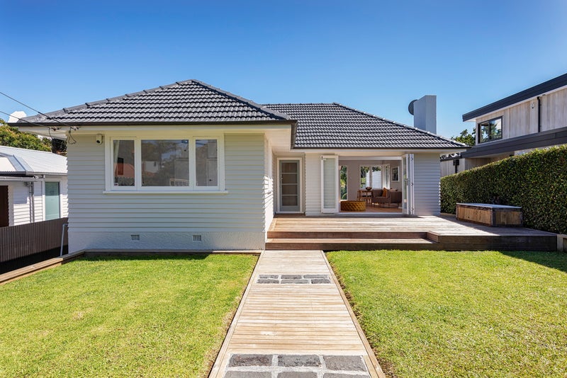 8 William Denny Avenue, Westmere, Auckland - Carousel 1