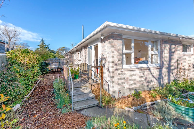 2/4 Wilfrid Street, Ilam, Christchurch - Carousel 1