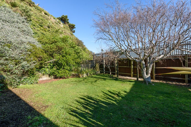 6 Findhorn Place, Papakowhai, Porirua - Carousel 2