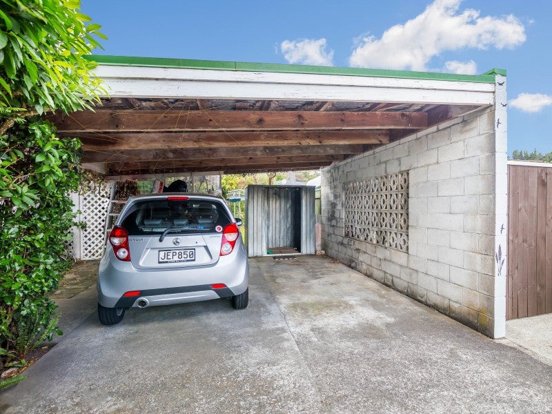 2/58 Oregon Drive, Maoribank, Upper Hutt - Carousel 21